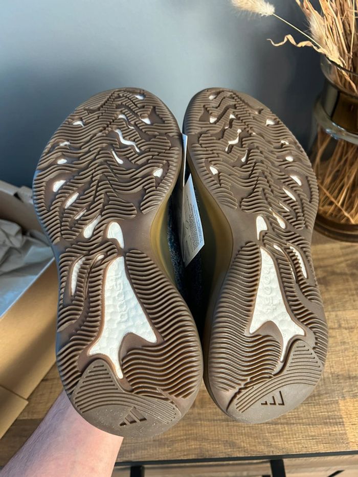Baskets Adidas Yeezy 380 Covell 38,5 neuves - photo numéro 6