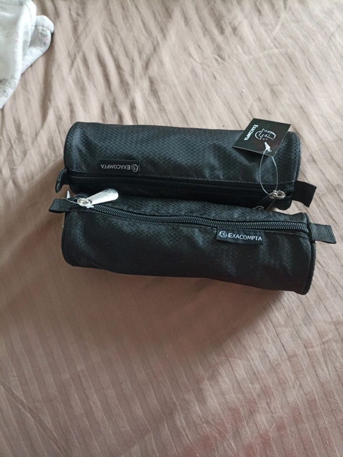 Lot 2 trousses neuves - photo numéro 2