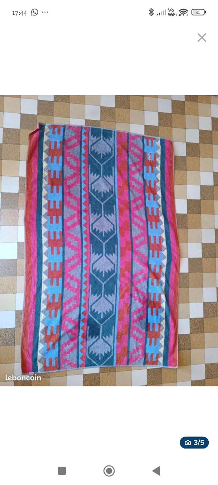 Serviette vintage YSL - photo numéro 2