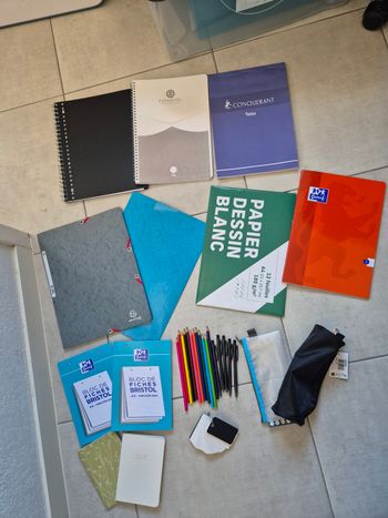 Lot articles scolaires 