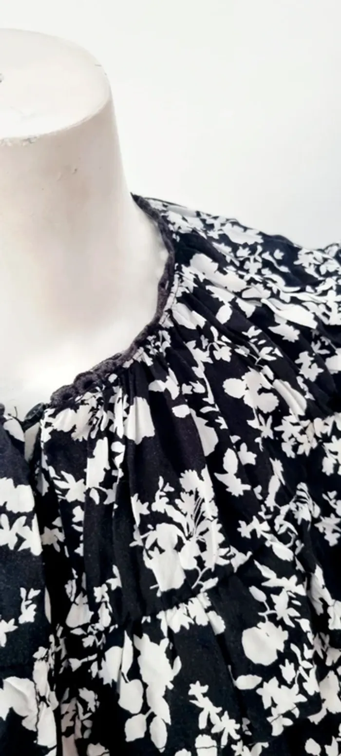 Blouse zara imprimée fleuri noir et blanc 38 - photo numéro 2