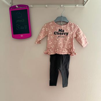 Ensemble complet maillot longues manches et legging noir, fille