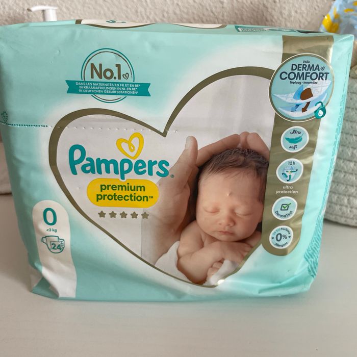 Couche Pampers taille 0