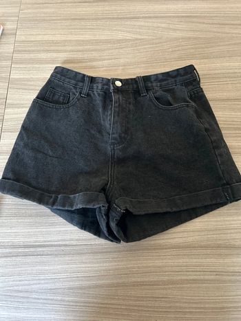 Short en jean SHEIN ( lire annonce )