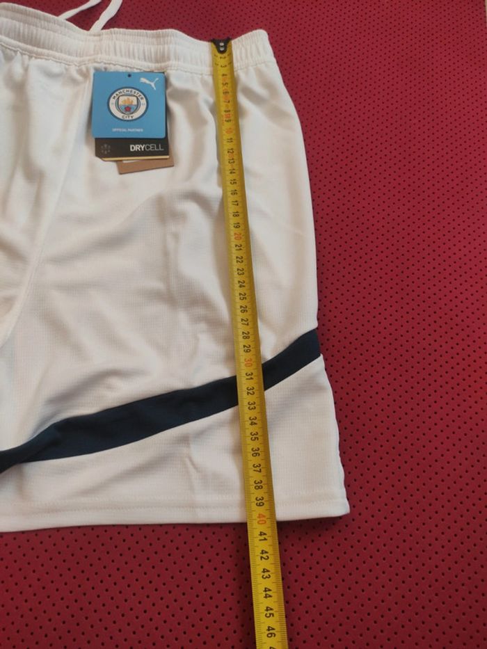 Short de foot Manchester City, Puma Authentique Officiel taille enfant 15/16 ans, Neuf - photo numéro 12