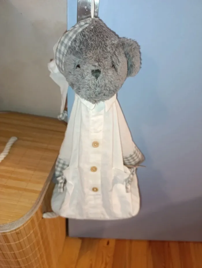 Ourson range pyjama ou range couche bébé Mathilde M
