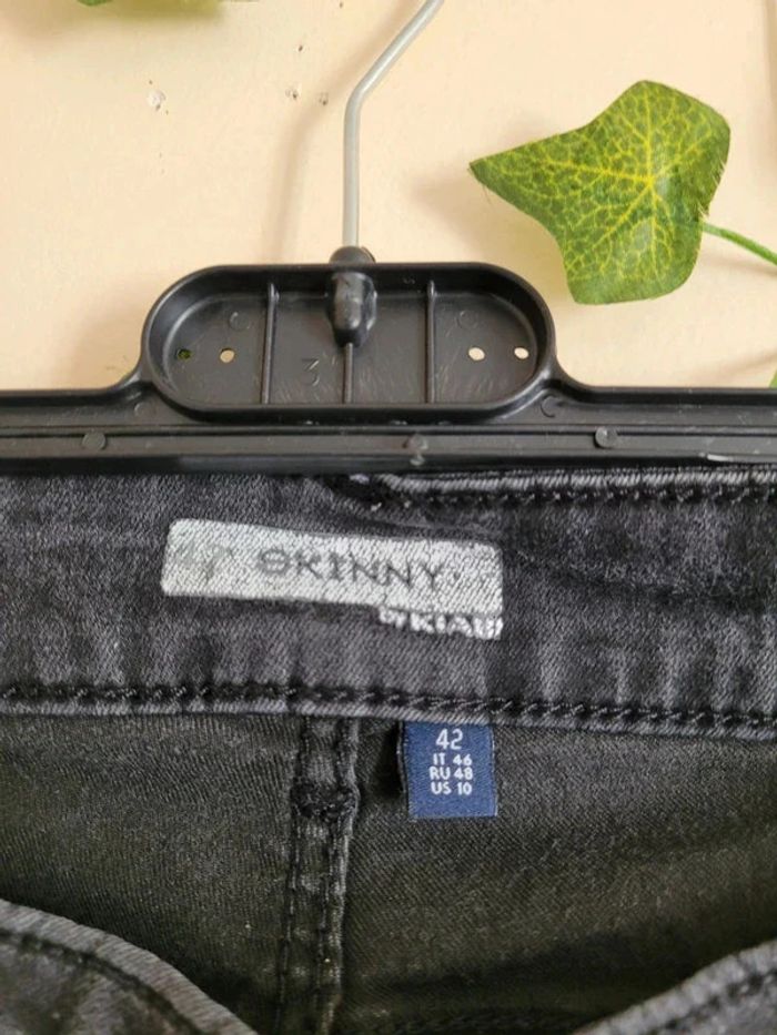 Jean skinny troué 42 - photo numéro 2