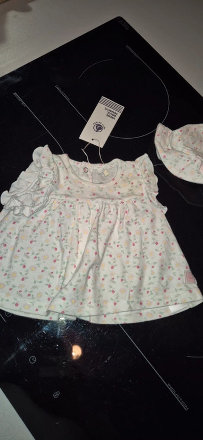 Robe à fleurs - photo numéro 2