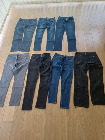 Lot de 7 jeans / pantalons en taille 42