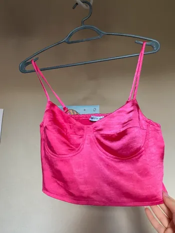 Crop top rose taille XS