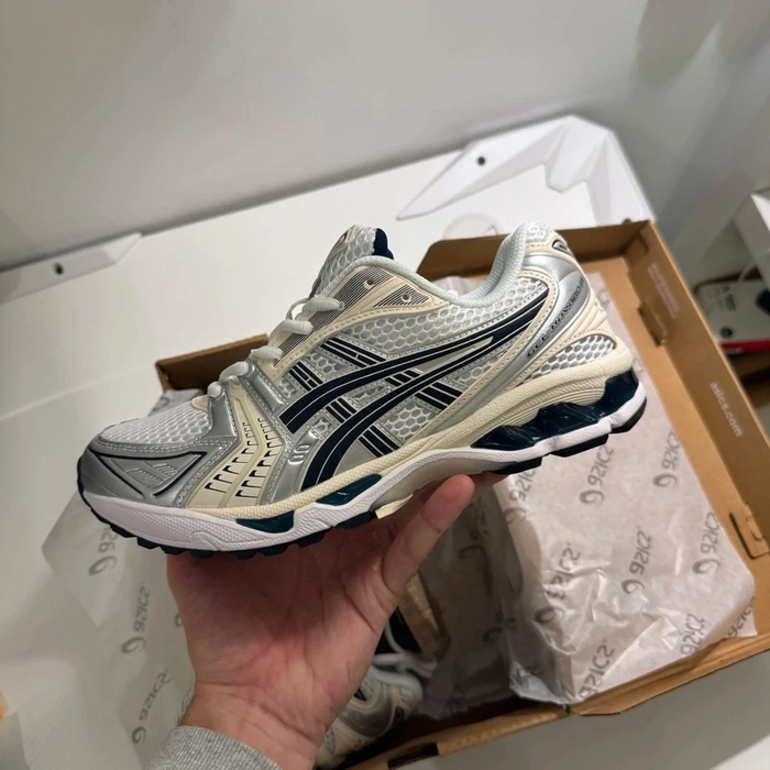 Baskets Asics Gel-NYC Taille 39.5