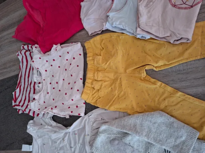 Lot vêtements  24 mois - photo numéro 3
