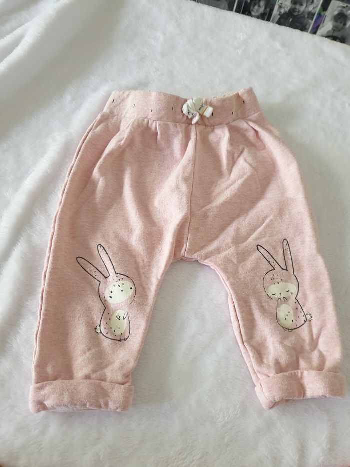 Lot 4 pantalons 6 mois - photo numéro 3