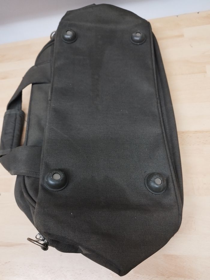 Petit sac de voyage dimension 45 cm x 30 cm x 22 cm - photo numéro 9