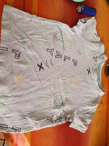 Tee shirt