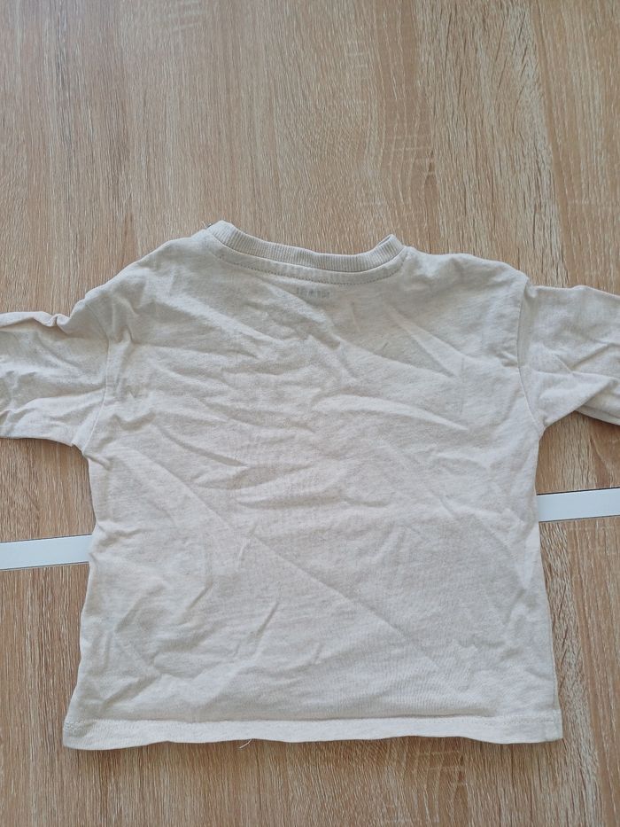 Tee-shirt bébé 6 mois - photo numéro 2