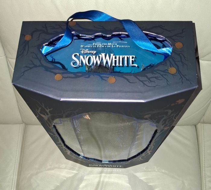 Poupée doll mechante reine de Blanche Neige disney - photo numéro 5