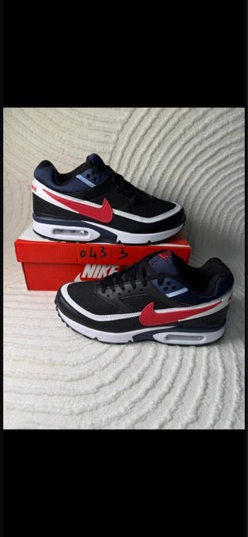 Air Max neuves taille 41