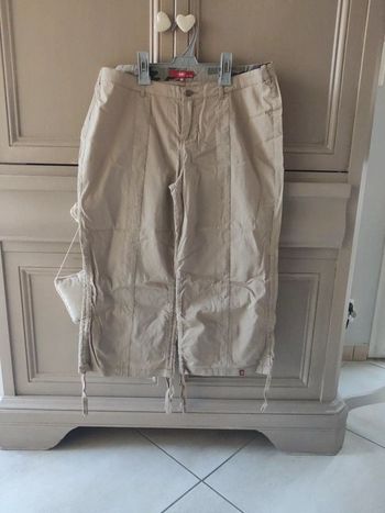 Pantacourt beige fin taille 42 EDC by esprit