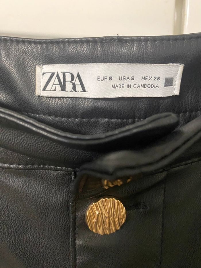Pantalon habillé . similicuir. Zara, femme, taille S. - photo numéro 14