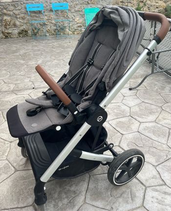 Poussette Cybex Balios S + adaptateur cosy