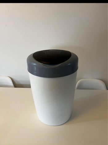 poubelle tommee tippee