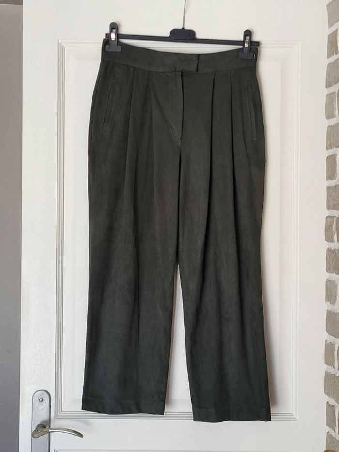 Pantalon 7/8e Mango - Suédine vert sapin