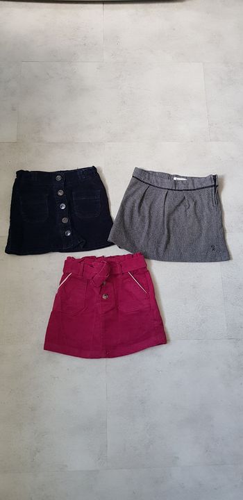 Lot 3 jupes okaidi 4 ans