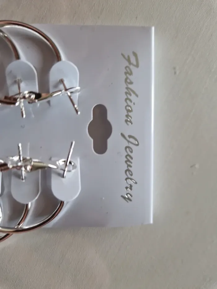 Boucles d'oreilles Créoles. - photo numéro 2
