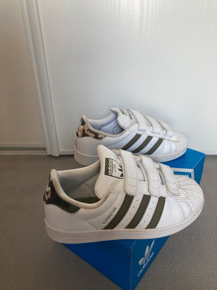 Basket adidas Superstar CF C, taille F 33 - photo numéro 7