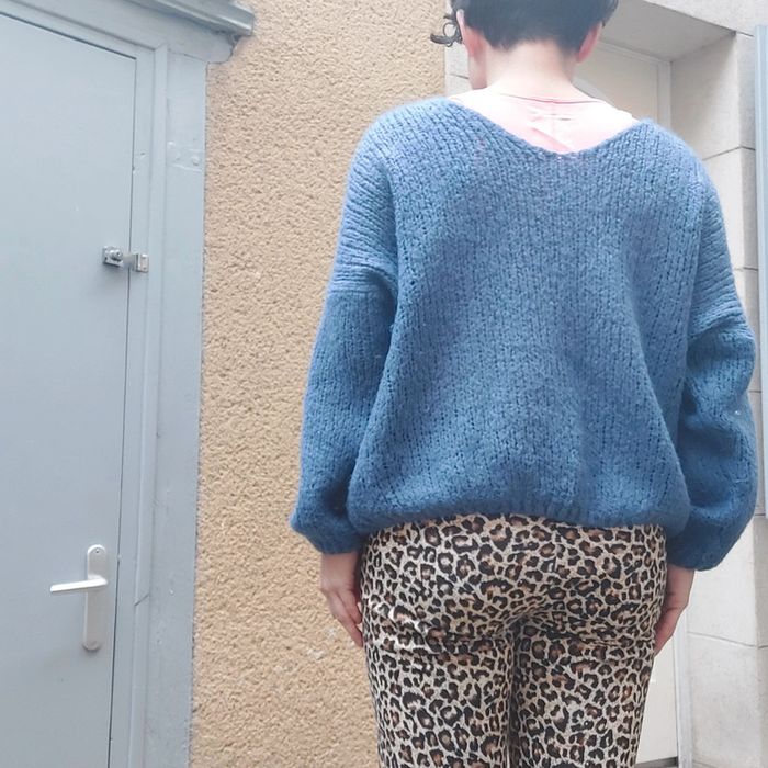 Joli pull oversize pour 42/44 - photo numéro 3