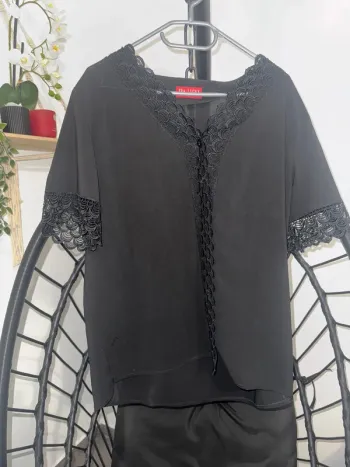 Chemisier femme noir léger – Taille L – Élégant et confortable