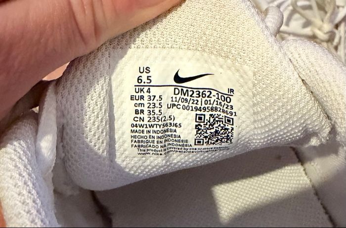 Basket Nike TN blanche - photo numéro 5