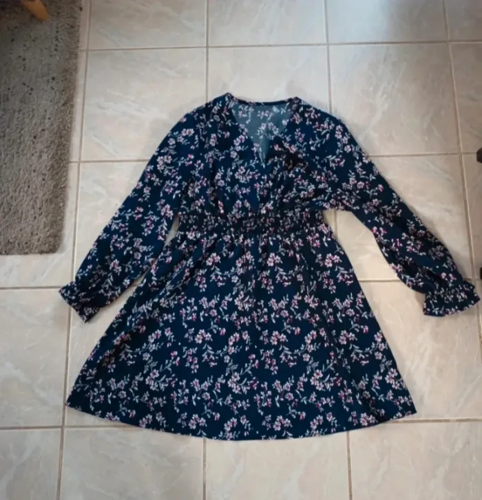 Robe Shein curve taille XL
