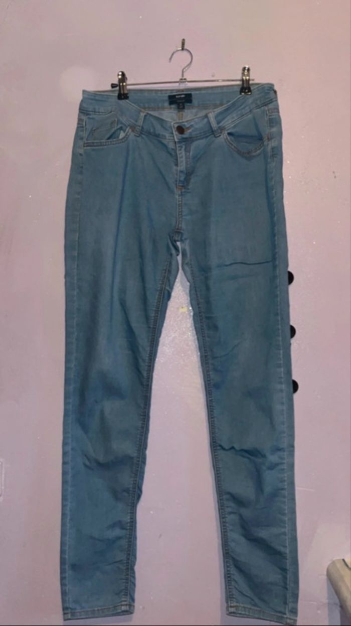 Jean femme - Kiabi - Taille 40 - en très bon état - photo numéro 3