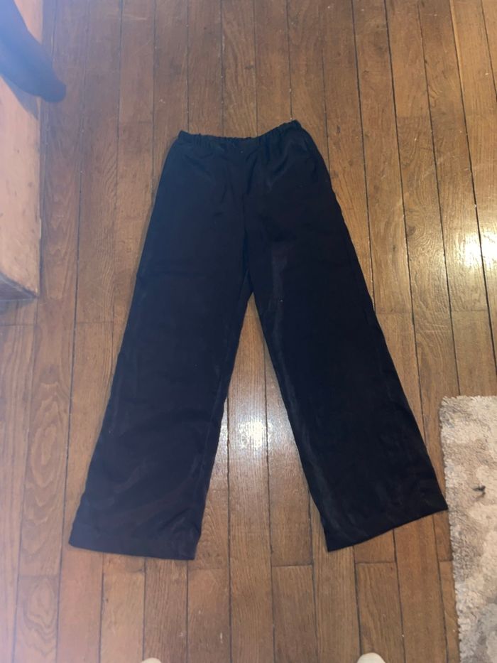 Pantalon léger effet soie H&M