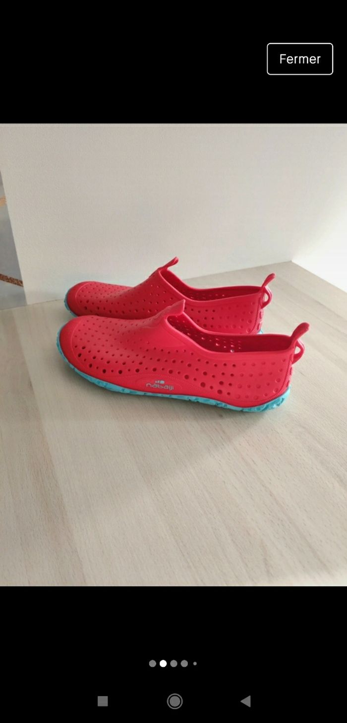 Chaussures de piscine Nabaiji taille 33/34 - photo numéro 2