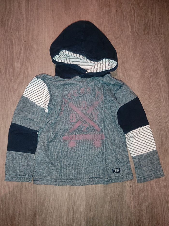 Tee-shirt capuche garçon 5 ans