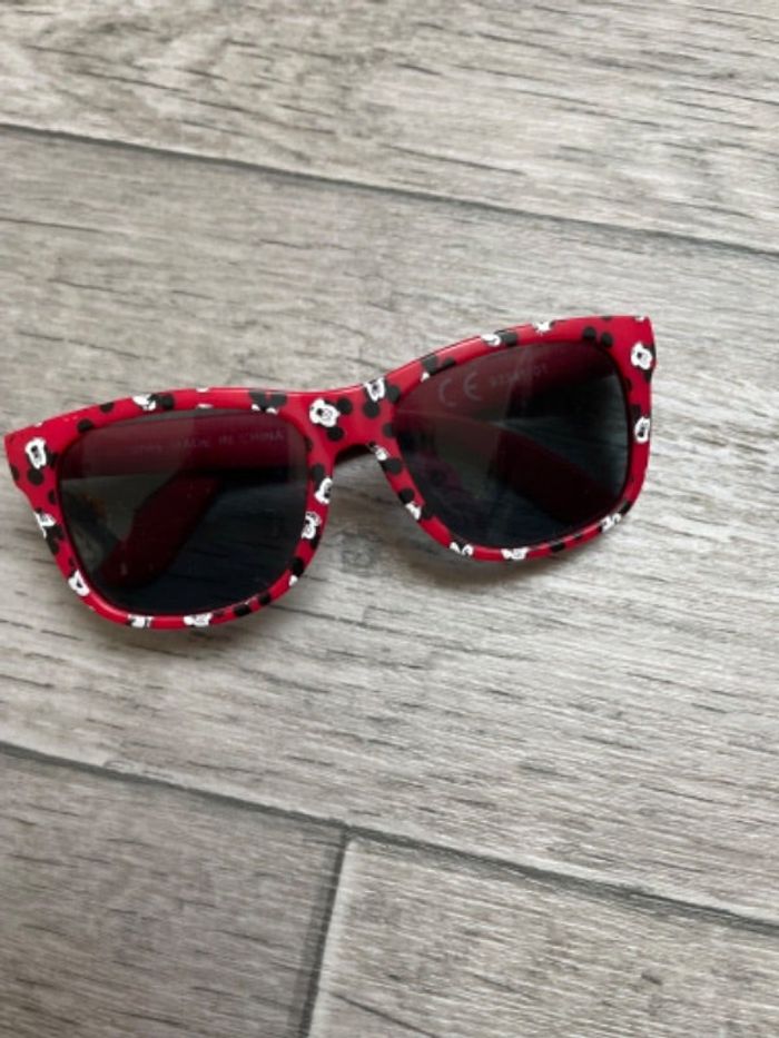 Lunettes de soleil Disney