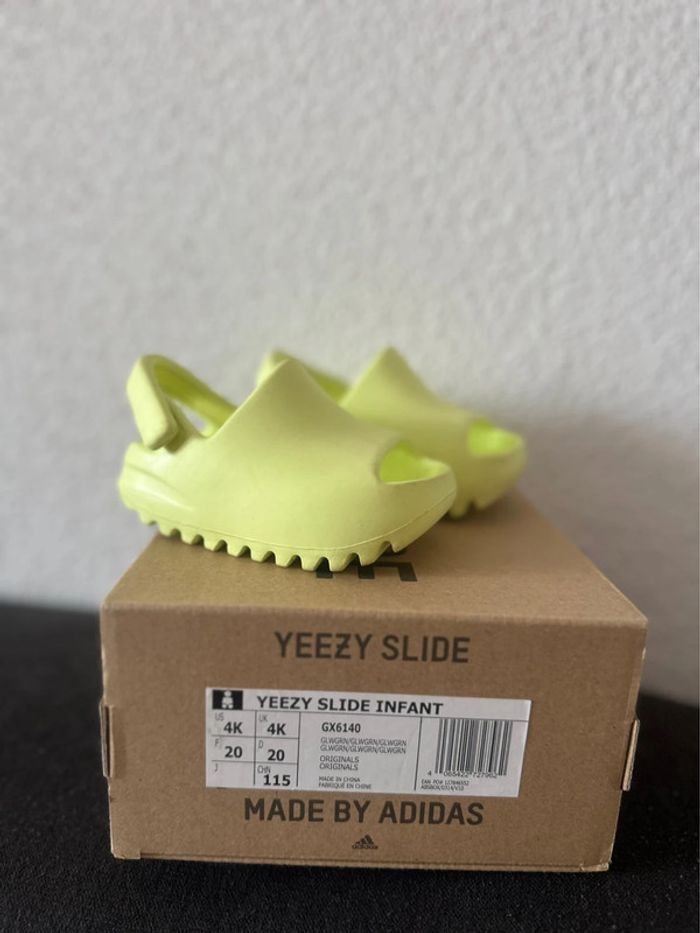 Sandales Adidas Yeezy bébé - photo numéro 4