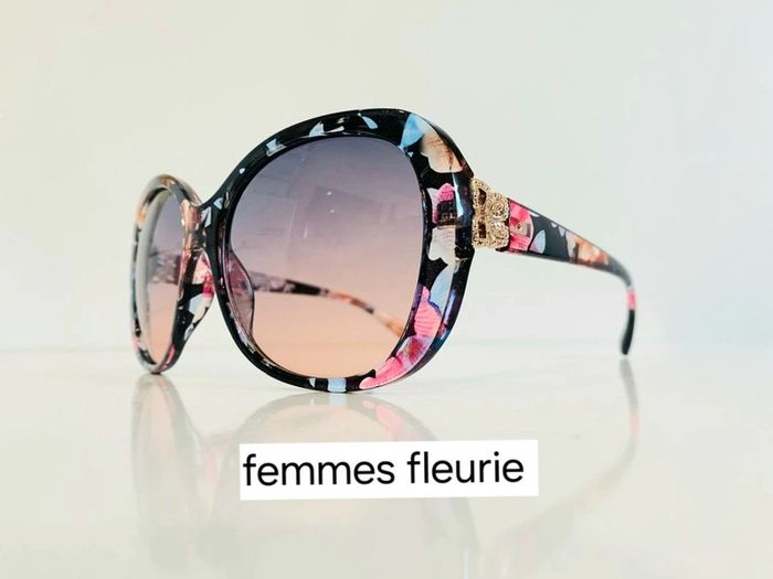 Lunette de soleil femme fleurie et dorée verres dégradés UV protection catégorie 2 - photo numéro 3