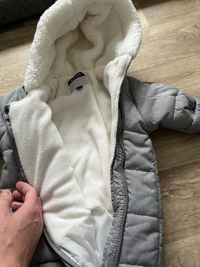 Combinaison Bébé excellent état - photo numéro 2