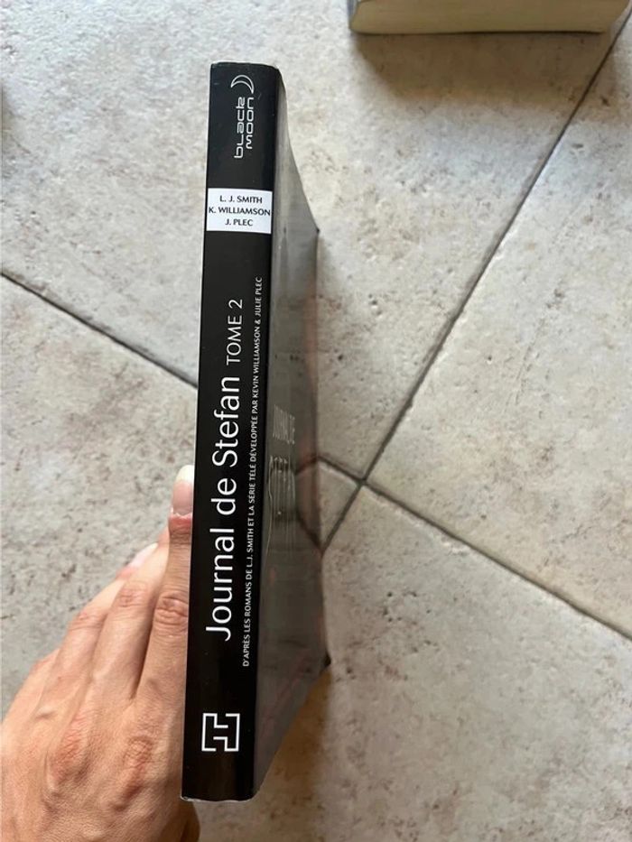 Lots Vampire diaries tomes 1 et 2 - photo numéro 7