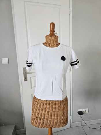 Tshirt mc femme Jennyfer taille XS chelo2