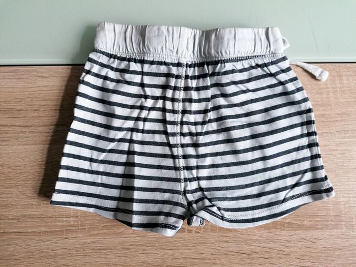 Short 18mois - photo numéro 3