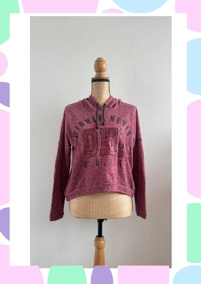 Sweat à capuche bordeaux