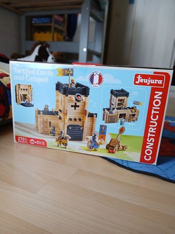 Château fort et catapulte 270 pcs - JeuJura