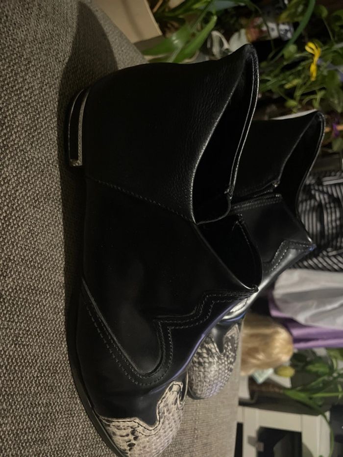 Bottines exclusives en cuir, noir - photo numéro 2