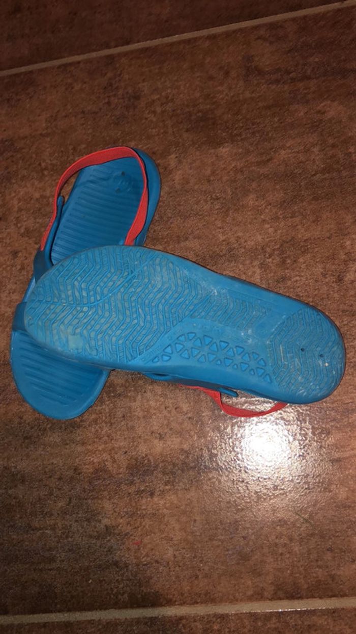 Claquettes piscine - photo numéro 3
