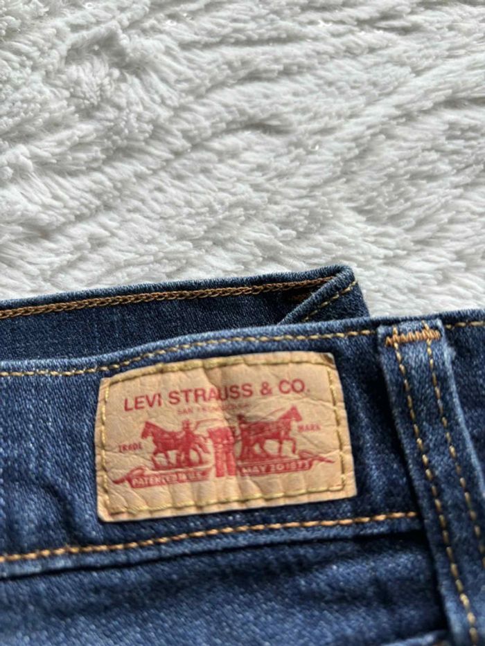 Jean Levi’s femme 524 Too Superlow Bootcut évasé taille 11 M L/40 W30– modèle Y2K rare, coupe flare - photo numéro 2